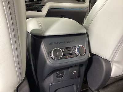 2027 Ford Explorer 4DR 4WD PLTNM