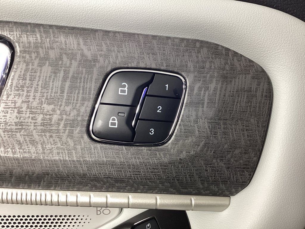 2027 Ford Explorer 4DR 4WD PLTNM