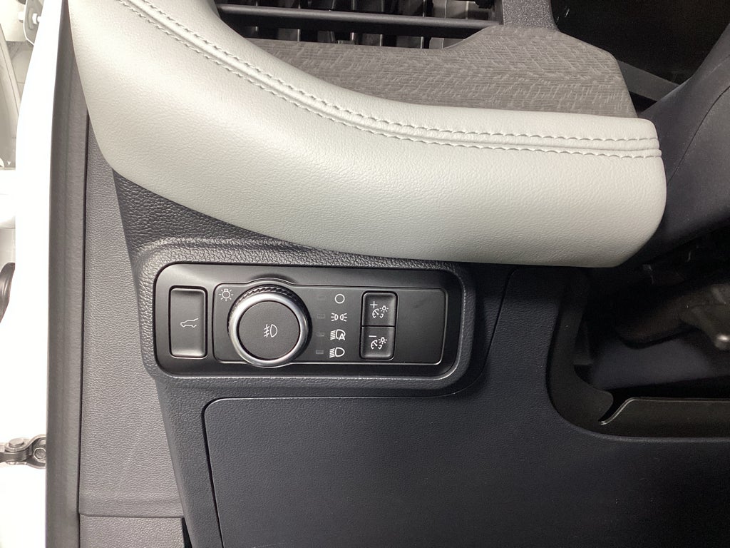 2027 Ford Explorer 4DR 4WD PLTNM
