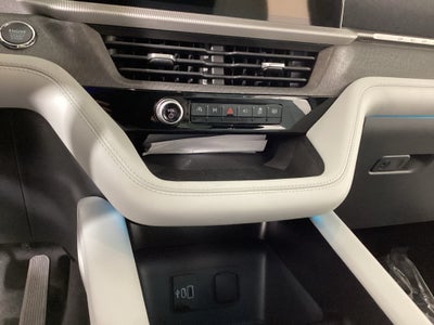 2027 Ford Explorer 4DR 4WD PLTNM