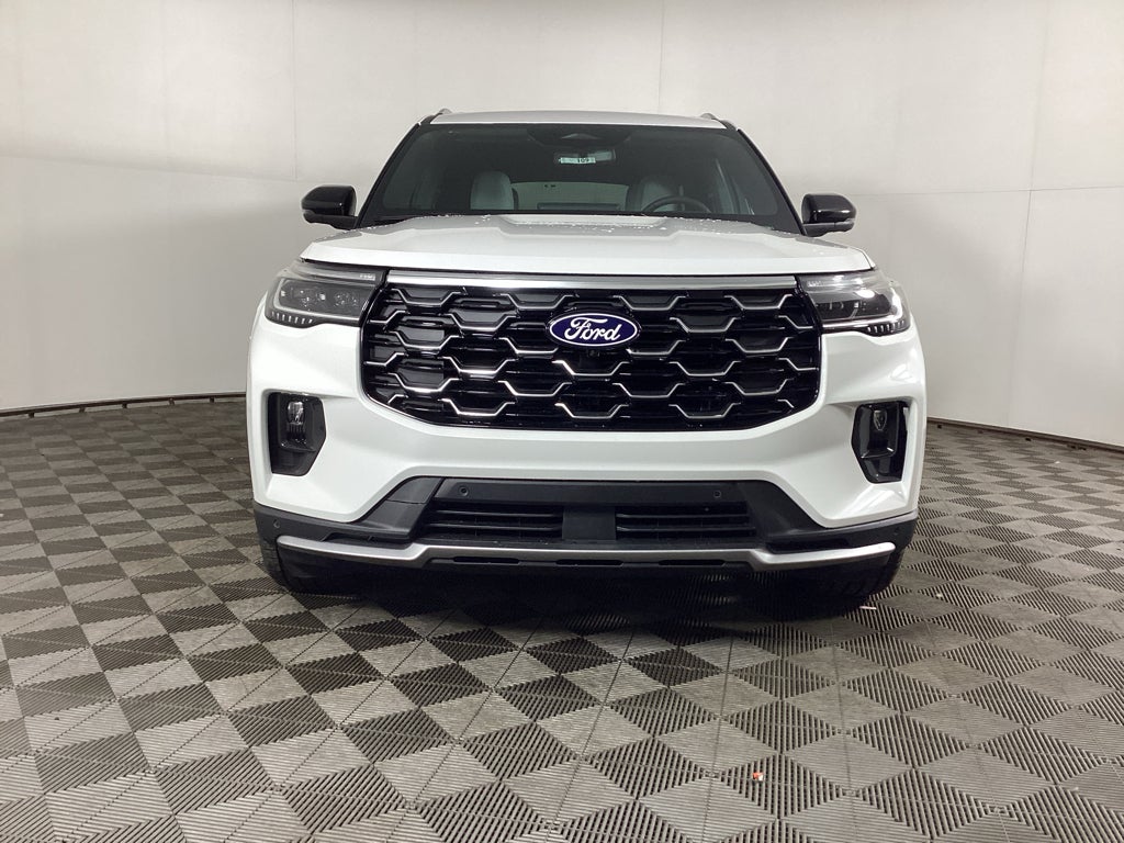 2027 Ford Explorer 4DR 4WD PLTNM
