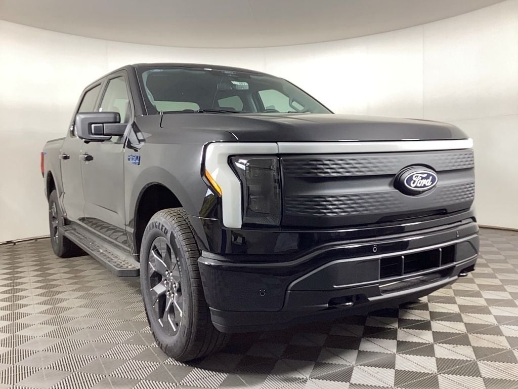 2025 Ford F-150 Lightning Flash™