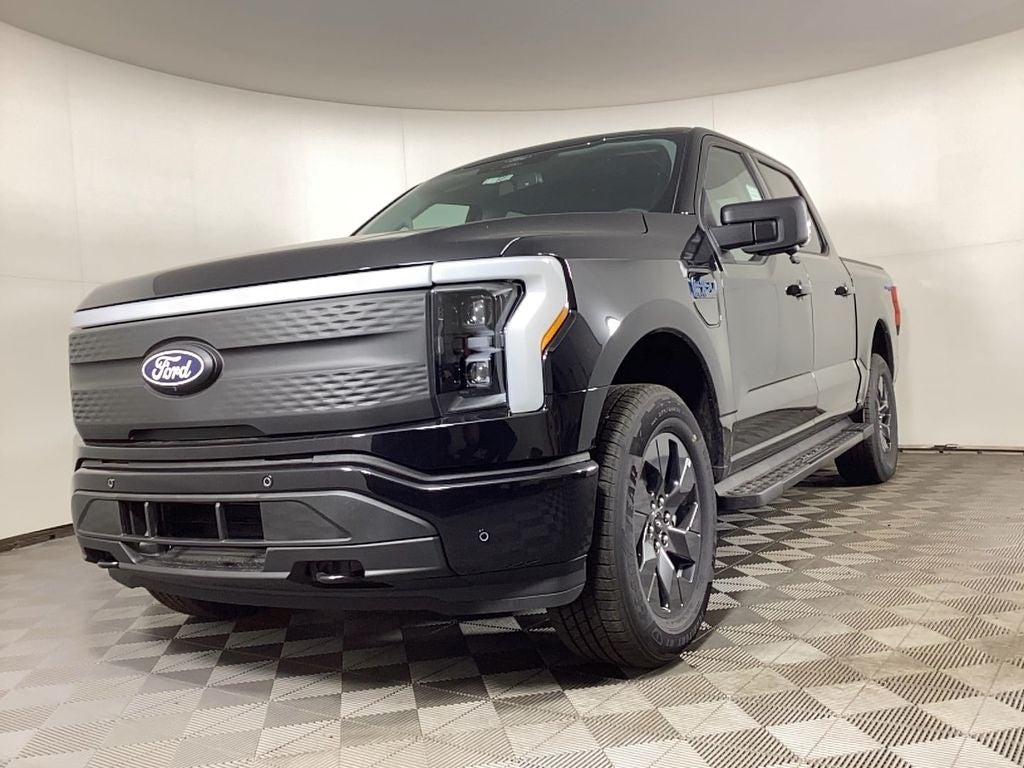 2025 Ford F-150 Lightning Flash™
