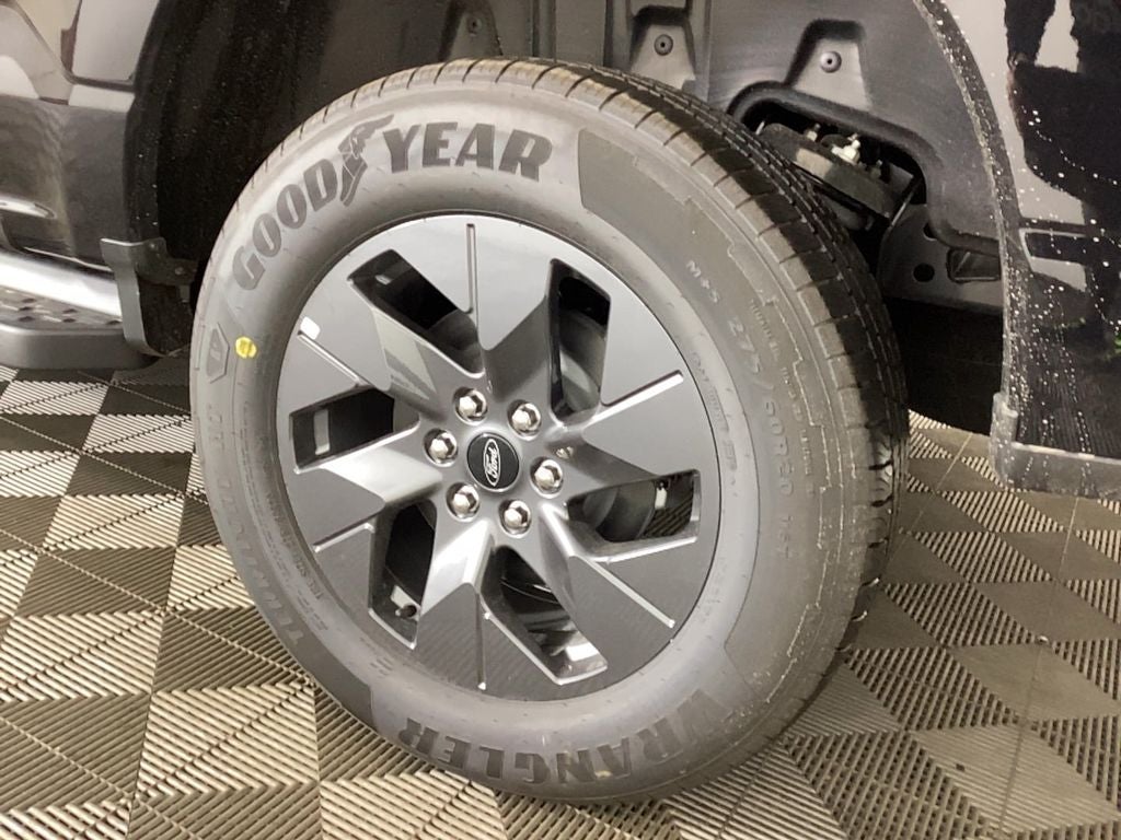 2025 Ford F-150 Lightning Flash™