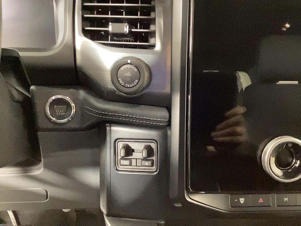 2025 Ford F-150 Lightning Flash™