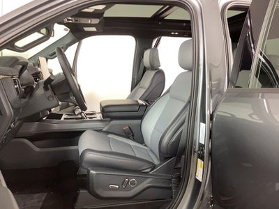 2025 Ford F-150 Lightning Lariat®