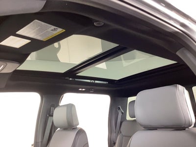 2025 Ford F-150 Lightning Lariat®