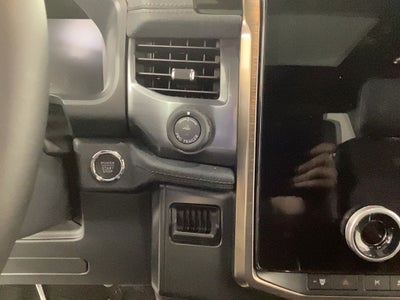 2025 Ford F-150 Lightning Lariat®