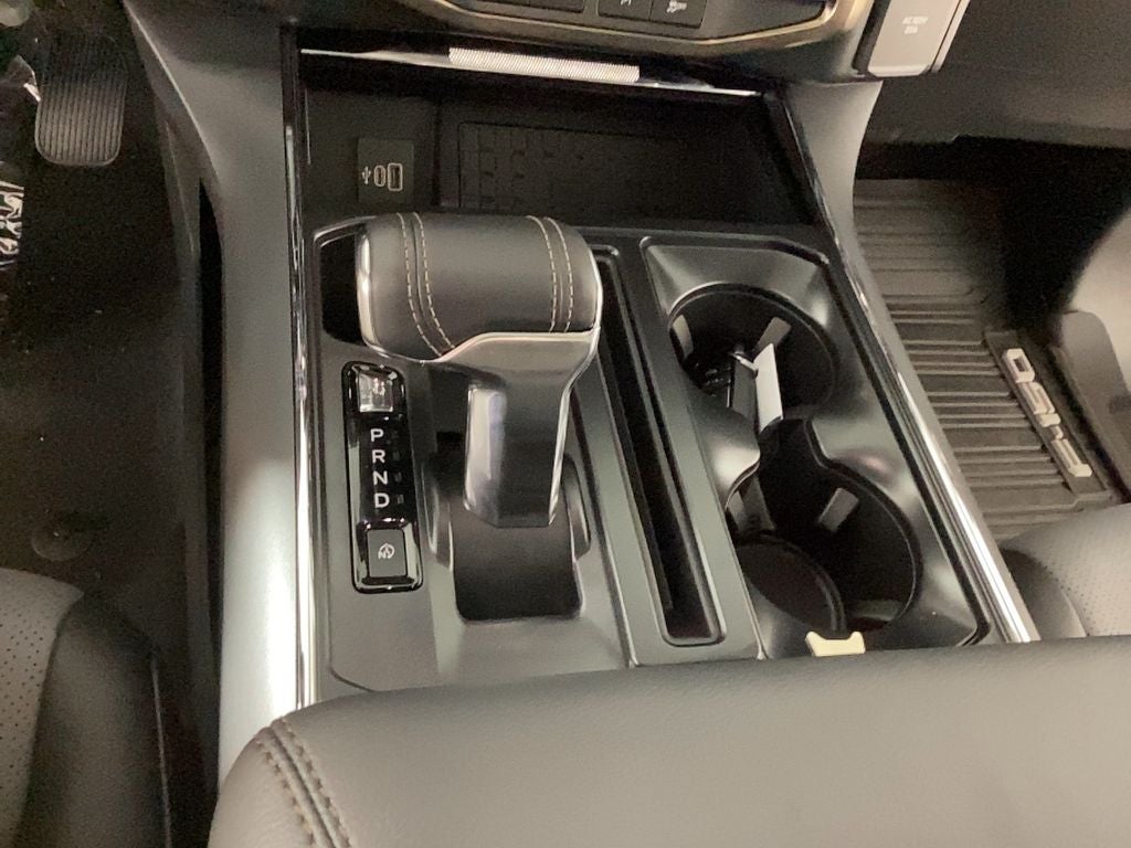 2025 Ford F-150 Lightning Lariat®