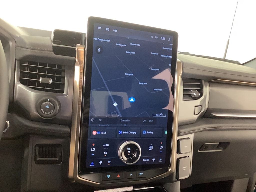 2025 Ford F-150 Lightning Lariat®