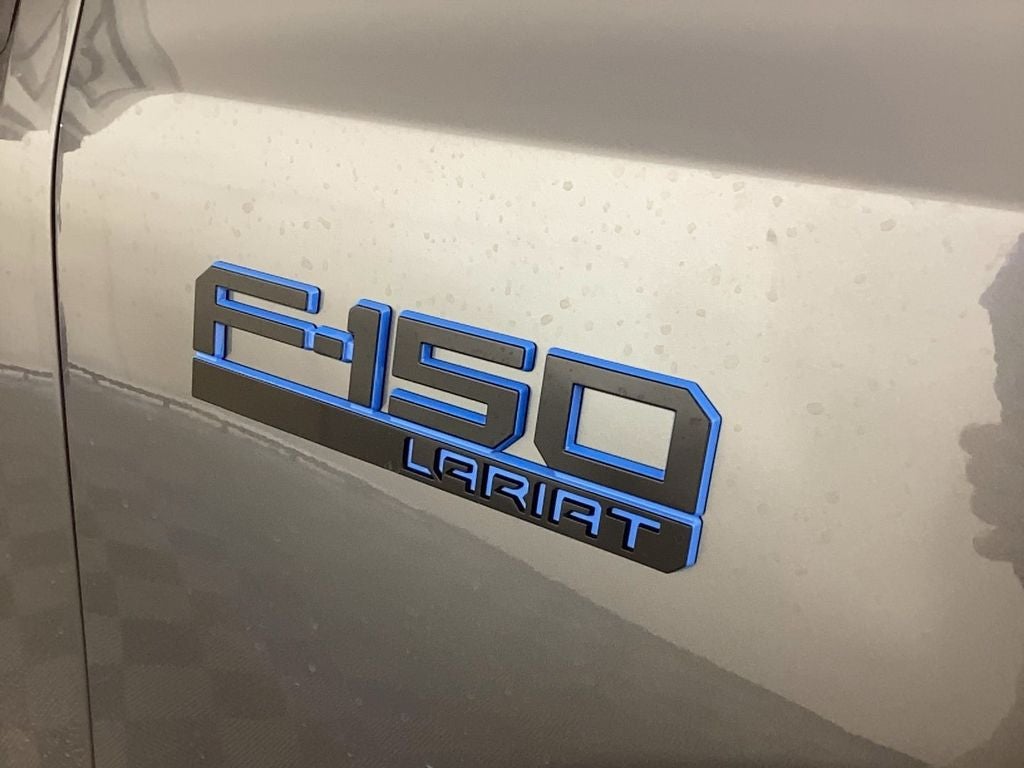 2025 Ford F-150 Lightning Lariat®