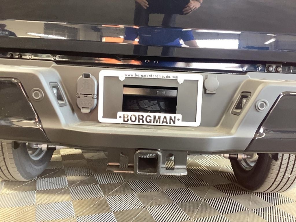 2025 Ford F-150 Lightning Lariat®