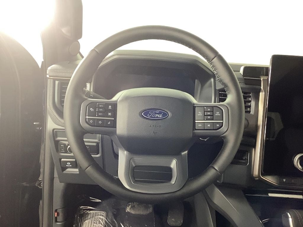 2025 Ford F-150 Lightning Lariat®