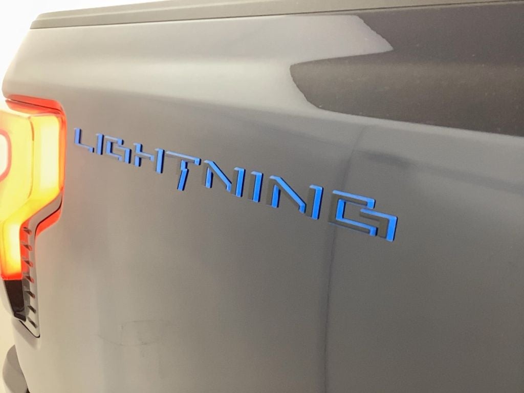 2025 Ford F-150 Lightning Lariat®