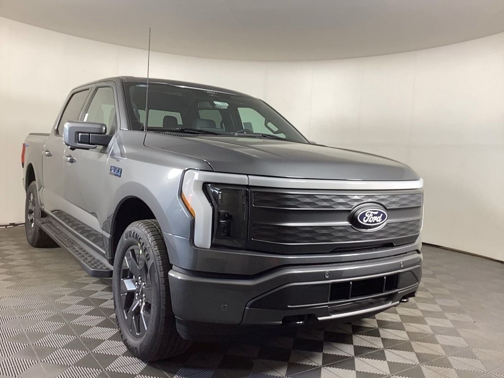 2025 Ford F-150 Lightning Lariat®