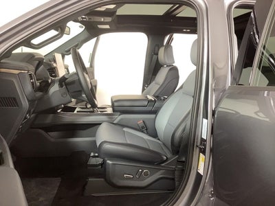 2025 Ford F-150 Lightning Lariat®