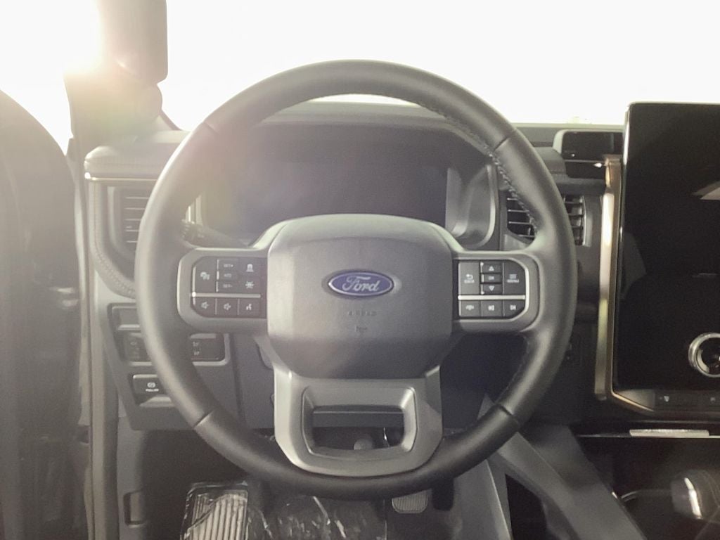 2025 Ford F-150 Lightning Lariat®