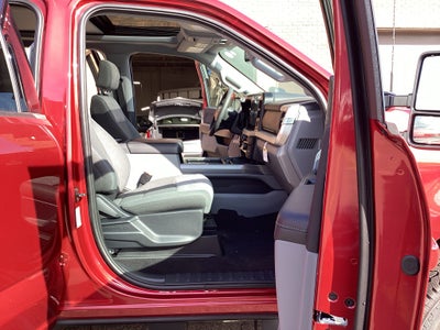 2027 Ford Super Duty F-250 SRW F-250® XLT