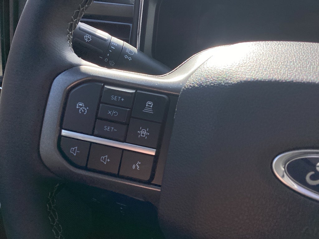 2026 Ford Super Duty F-350 SRW F-350® Lariat®