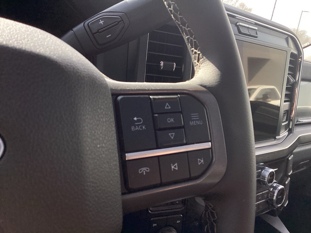 2026 Ford Super Duty F-350 SRW F-350® Lariat®