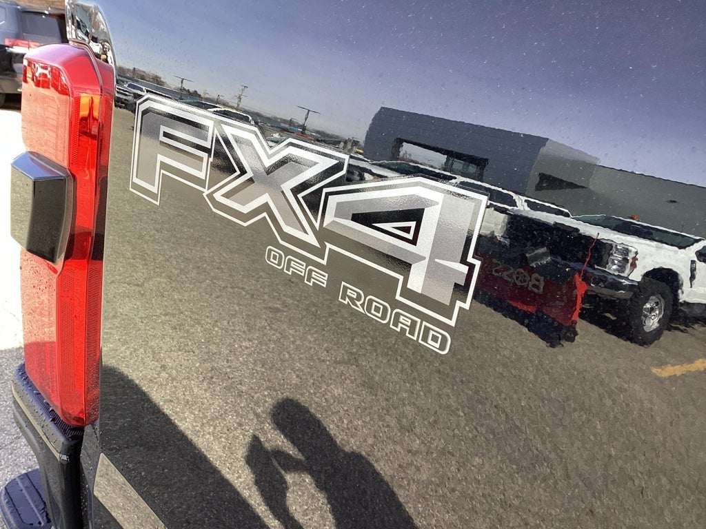 2026 Ford Super Duty F-350 SRW F-350® Lariat®