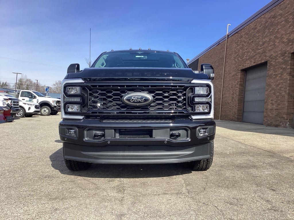 2026 Ford Super Duty F-350 SRW F-350® Lariat®