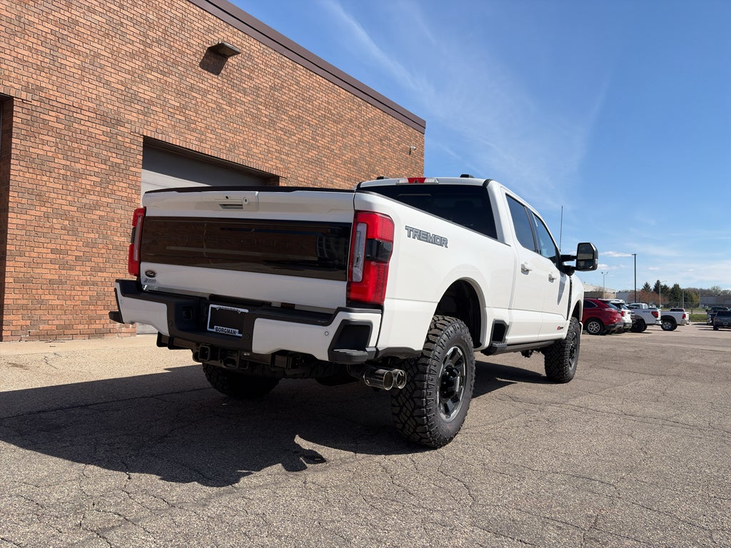 2026 Ford Super Duty F-350 SRW F-350® Platinum®