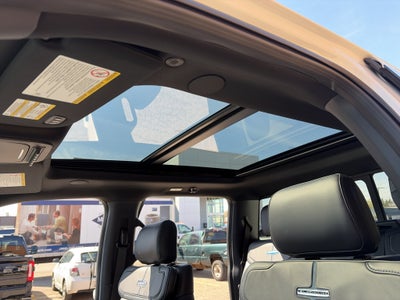 2026 Ford Super Duty F-350 SRW F-350® Platinum®