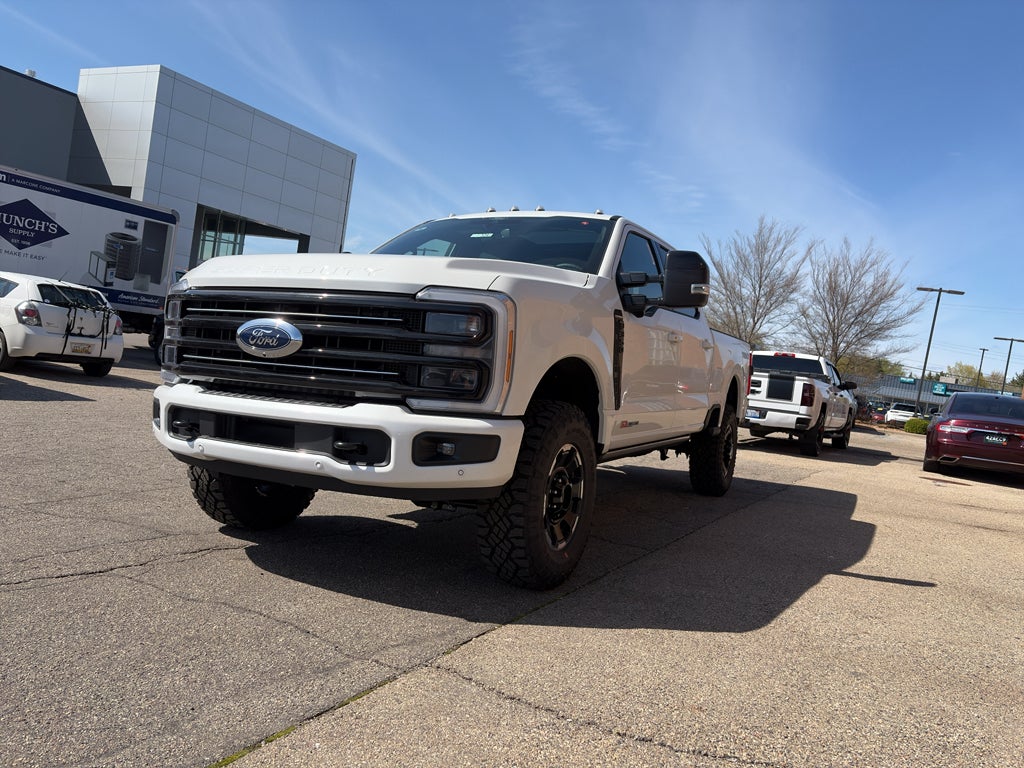 2026 Ford Super Duty F-350 SRW F-350® Platinum®