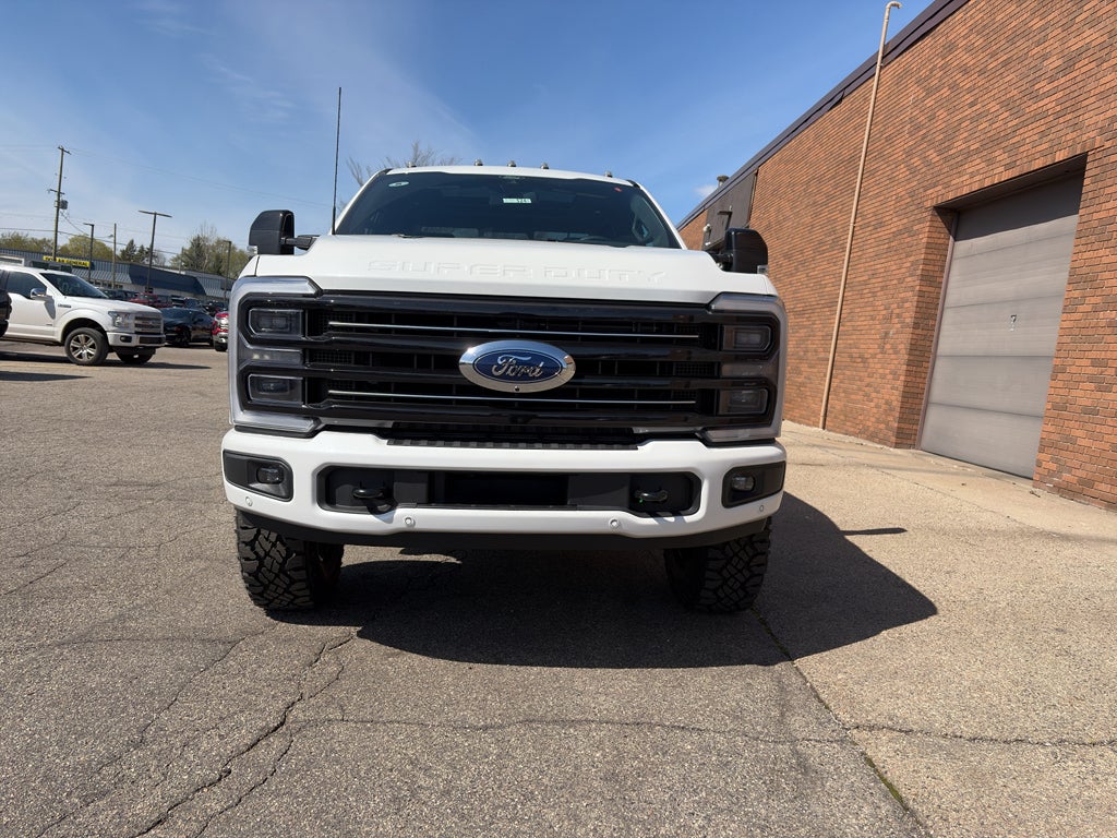 2026 Ford Super Duty F-350 SRW F-350® Platinum®