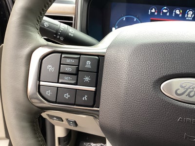 2027 Ford Super Duty F-350 SRW F-350® Platinum®
