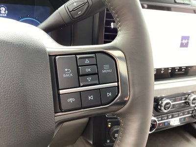 2027 Ford Super Duty F-350 SRW F-350® Platinum®