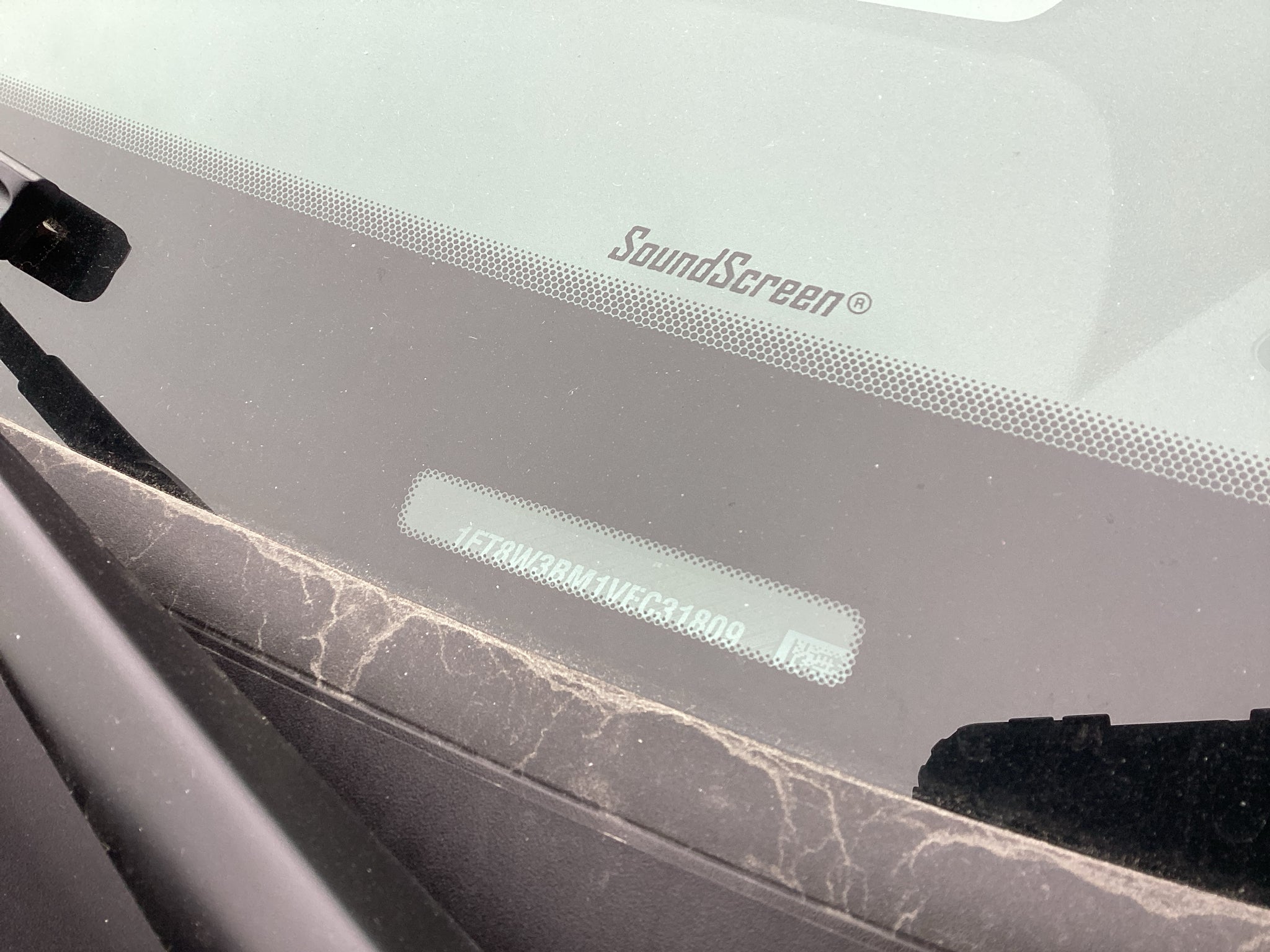 2027 Ford Super Duty F-350 SRW F-350® Platinum®