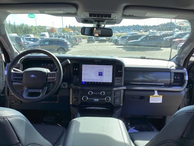 2027 Ford Super Duty F-350 SRW F-350® Lariat®