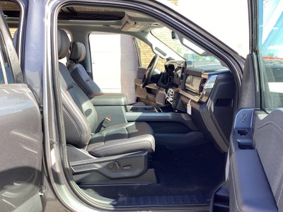 2027 Ford Super Duty F-350 SRW F-350® Lariat®