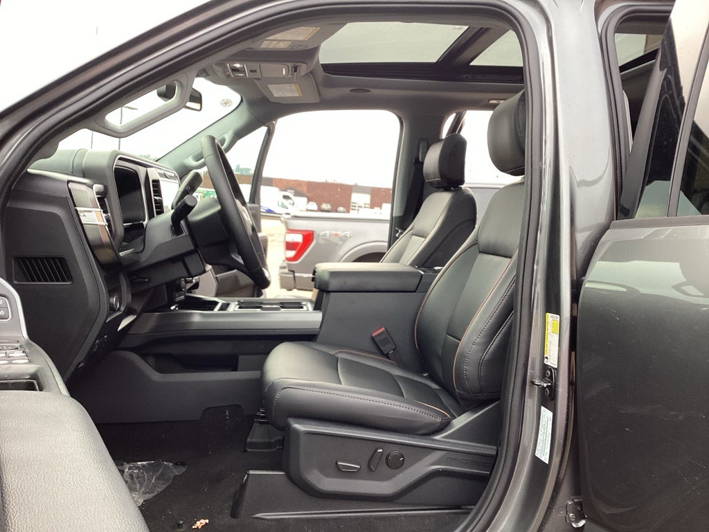 2026 Ford Super Duty F-350 SRW F-350® Lariat®