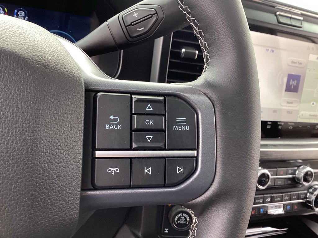 2026 Ford Super Duty F-350 SRW F-350® Lariat®