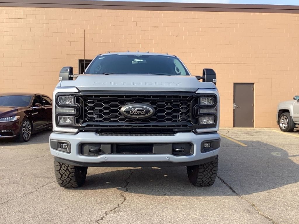 2026 Ford Super Duty F-350 SRW F-350® Lariat®