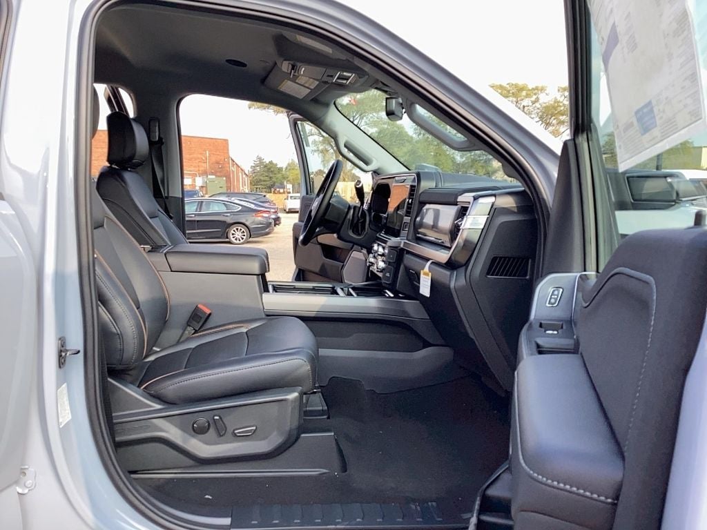 2026 Ford Super Duty F-350 SRW F-350® Lariat®