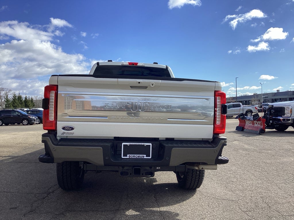 2026 Ford Super Duty F-350 SRW F-350® King Ranch®