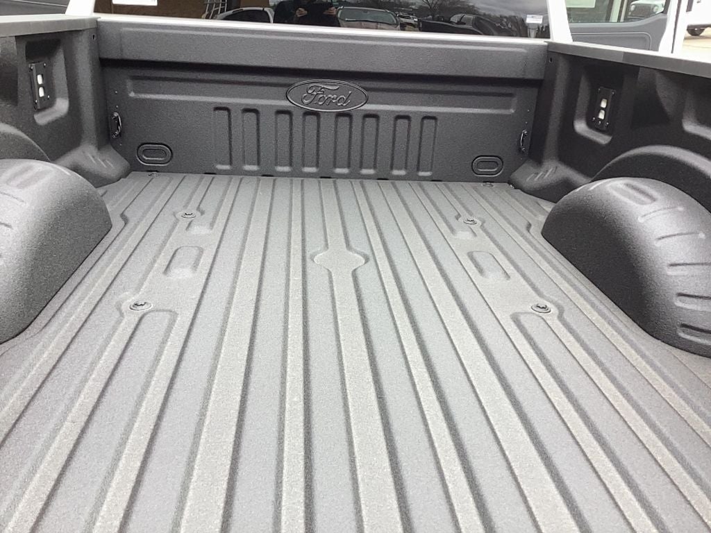 2025 Ford Super Duty F-350 SRW F-350® Lariat®