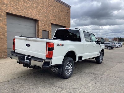 2025 Ford Super Duty F-350 SRW F-350® Lariat®