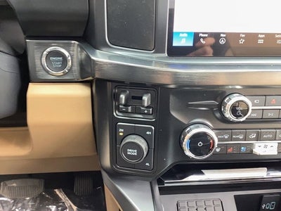 2025 Ford Super Duty F-350 SRW F-350® Lariat®