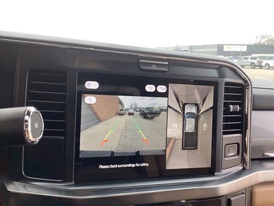 2025 Ford Super Duty F-350 SRW F-350® Lariat®