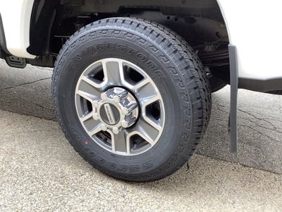 2025 Ford Super Duty F-350 SRW F-350® Lariat®