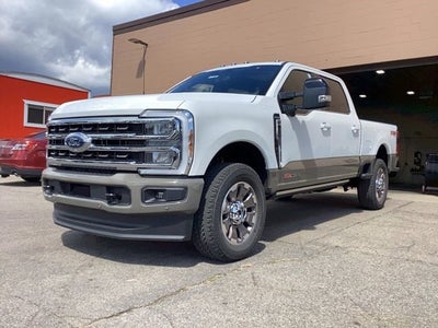 2026 Ford Super Duty F-350 SRW F-350® King Ranch®