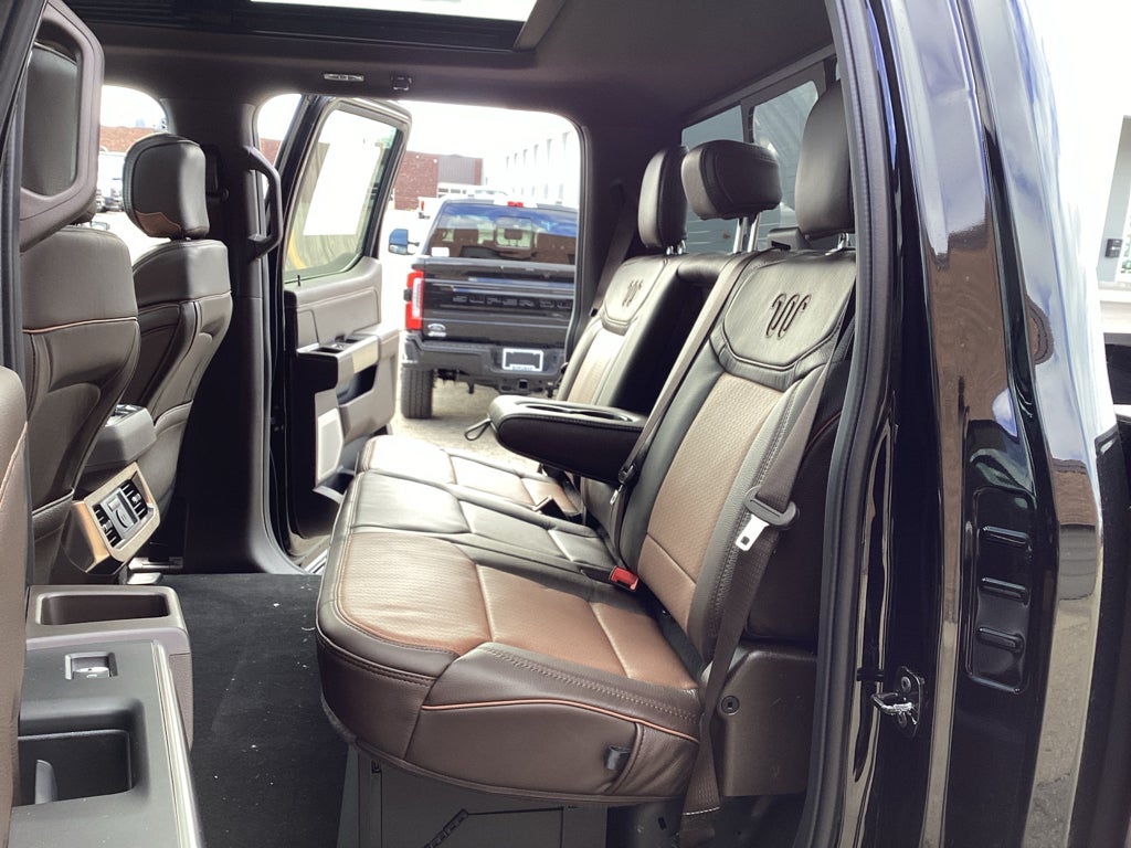 2026 Ford Super Duty F-350 SRW F-350® King Ranch®