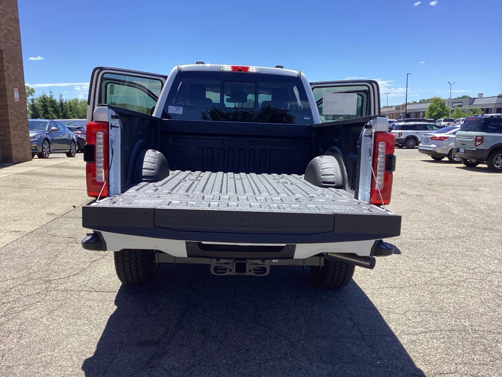 2026 Ford Super Duty F-350 SRW F-350® Lariat®