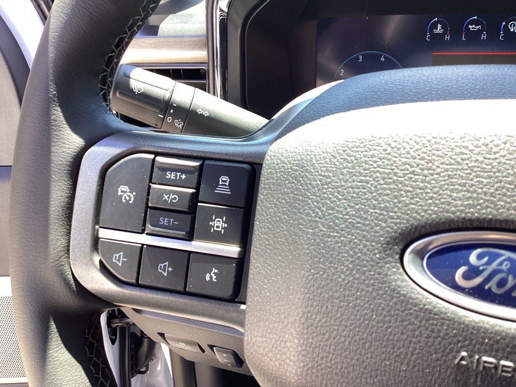 2026 Ford Super Duty F-350 SRW F-350® Lariat®