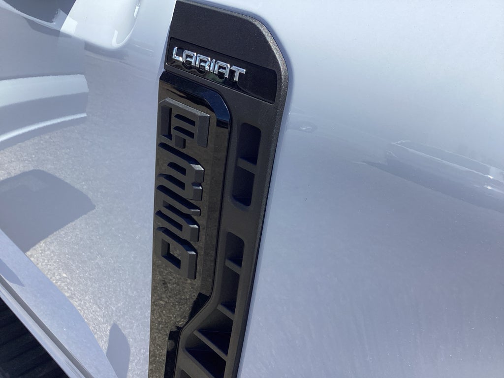 2026 Ford Super Duty F-350 SRW F-350® Lariat®